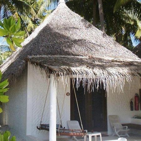 Angaga Island Resort And Spa Esterno foto