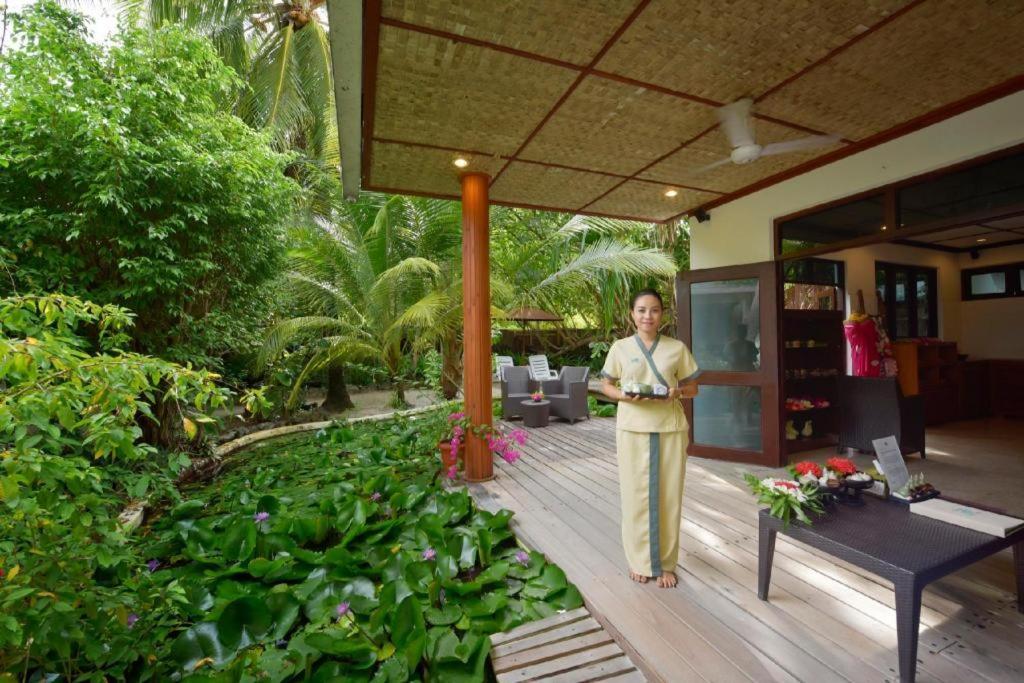 Angaga Island Resort And Spa Esterno foto