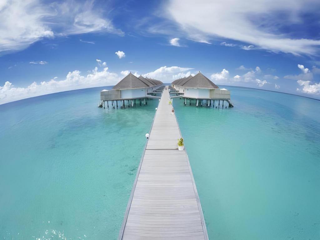 Angaga Island Resort And Spa Esterno foto