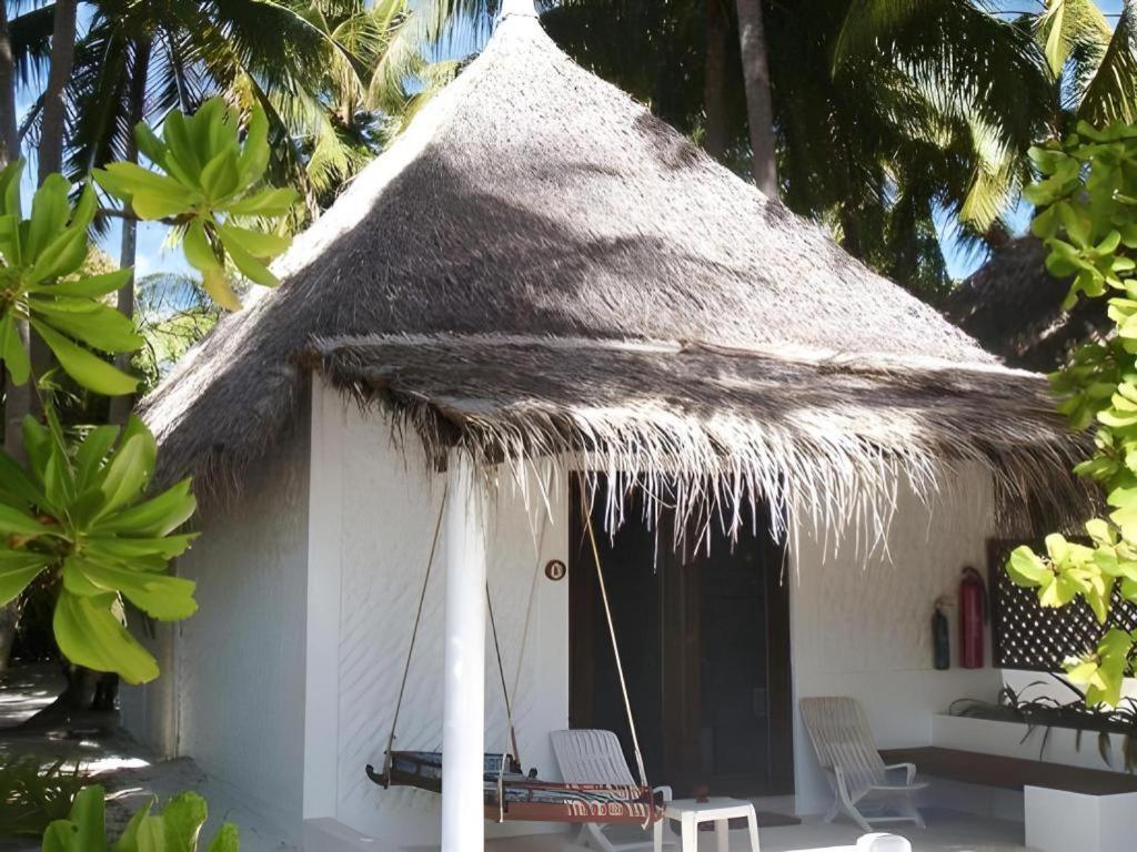 Angaga Island Resort And Spa Esterno foto