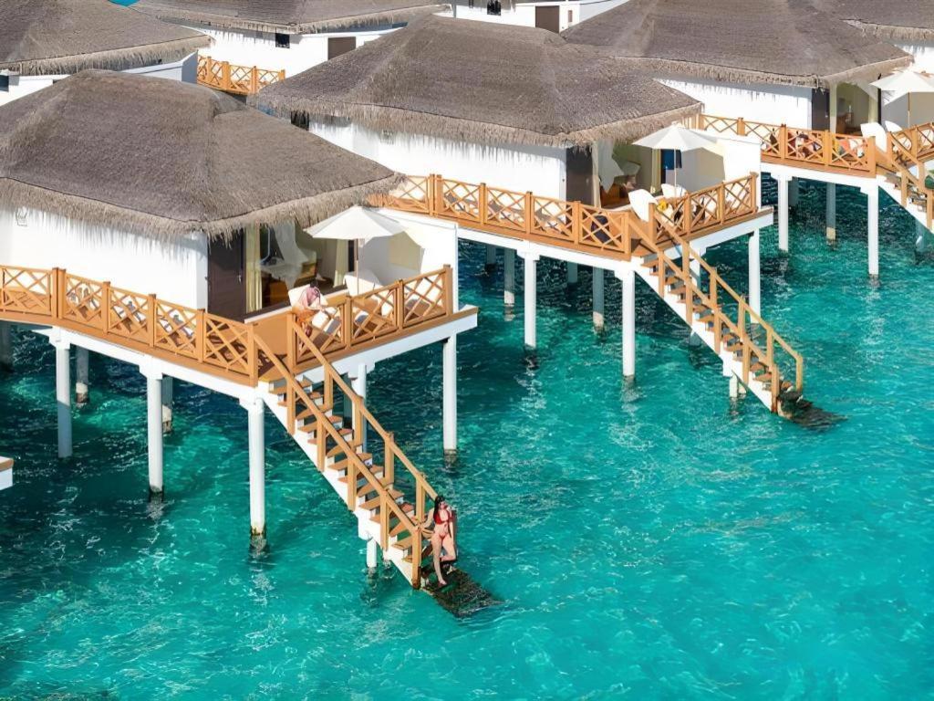 Angaga Island Resort And Spa Esterno foto