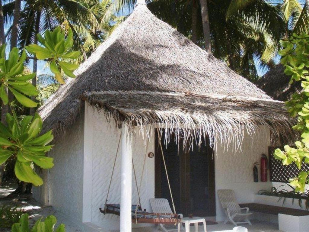 Angaga Island Resort And Spa Esterno foto