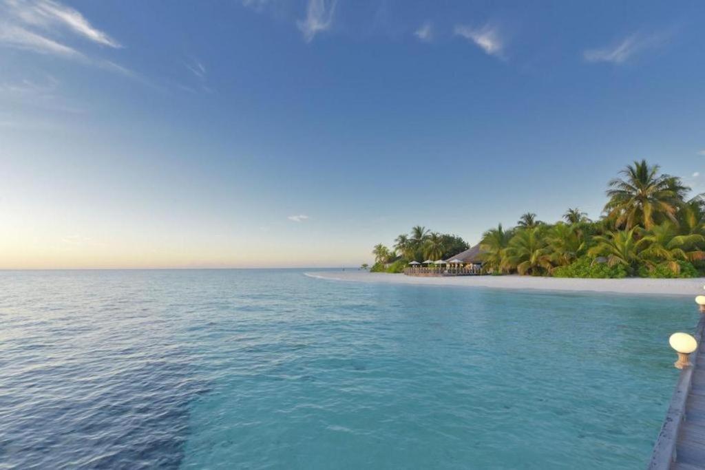 Angaga Island Resort And Spa Esterno foto