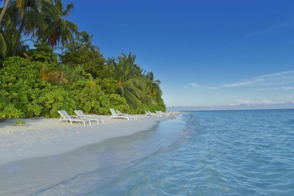 Angaga Island Resort And Spa Esterno foto