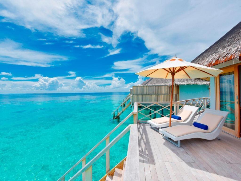 Angaga Island Resort And Spa Esterno foto